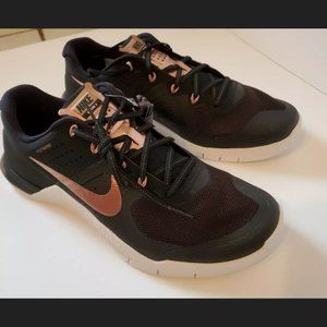 Nike Metcon 2 Rose Gold Size 10.5 (Women's) BRAND NEW (Very Rare)